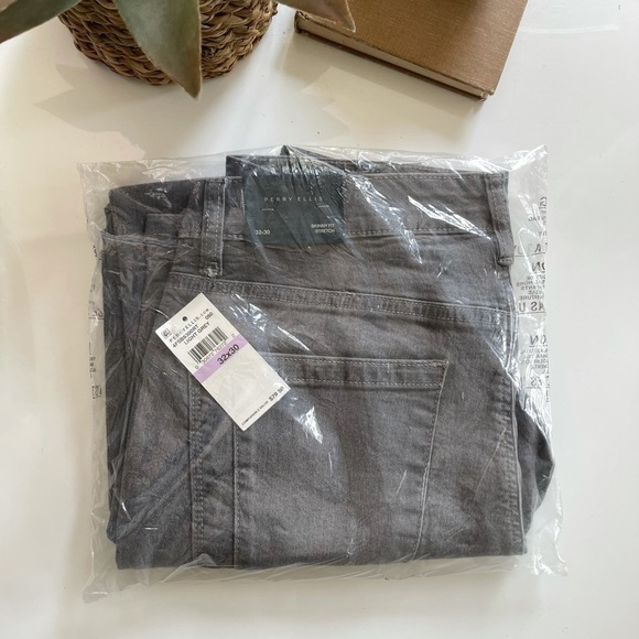 Perry Ellis Skinny Fit Stretch Jean - Picture 4 of 4